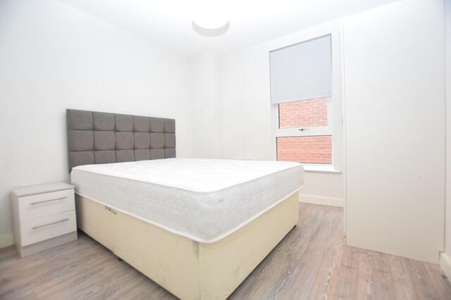 2 bed Apartment to rent Image 5