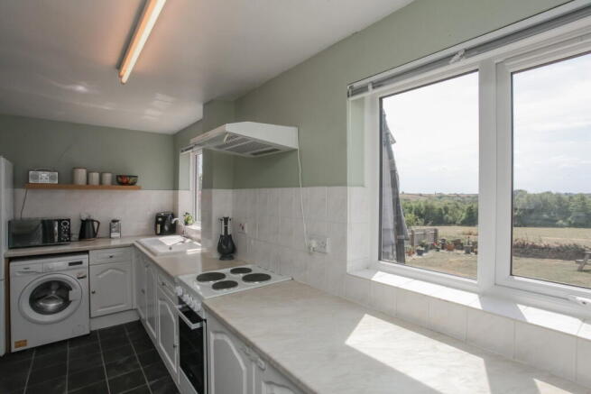 Wards Crescent, Bodicote OX15 4DY photo 4