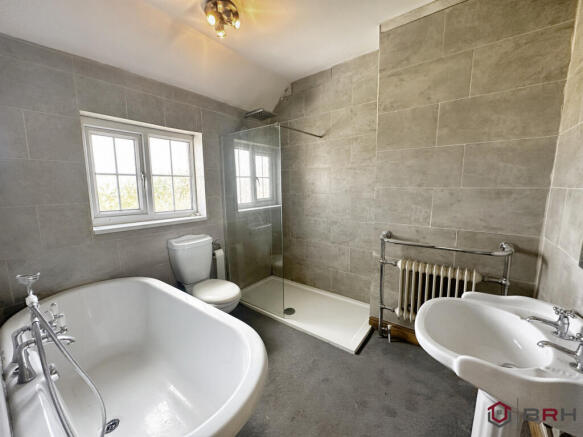 3 bed Terraced for sale Image 6