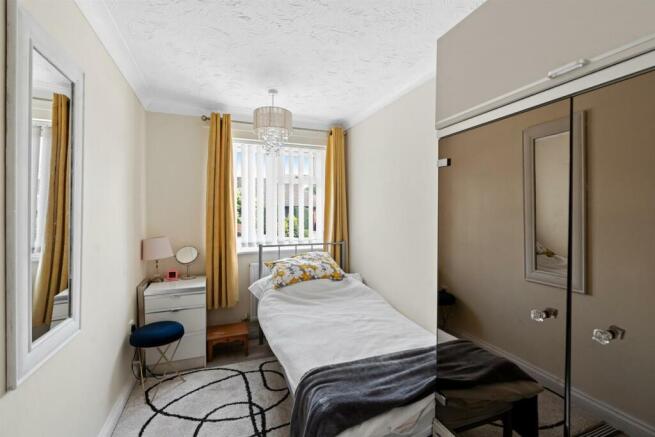 17-SidellClose-016.jpg