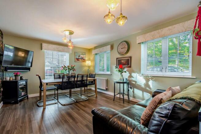 8576253-interior03-800.jpg
