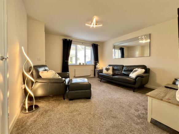 Elm Park, Hill Of Beath