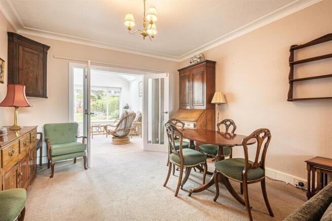 4 bed Detached for sale Image 11