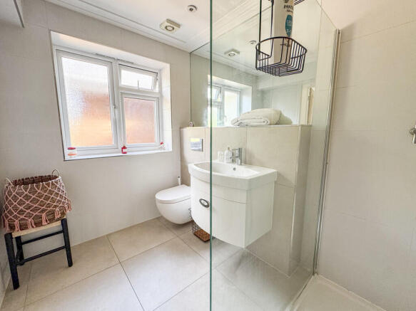 bed2 ensuite