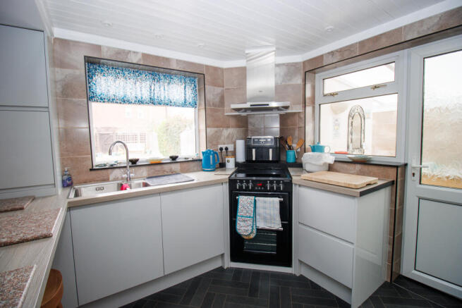 3 bed Link Detached House for sale Image 9