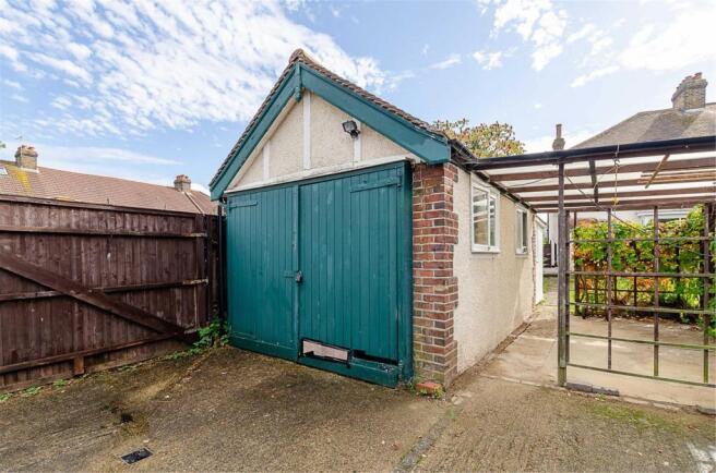 Detached Garage
