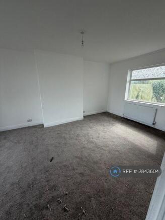3 bed Semi-Detached to rent Image 4