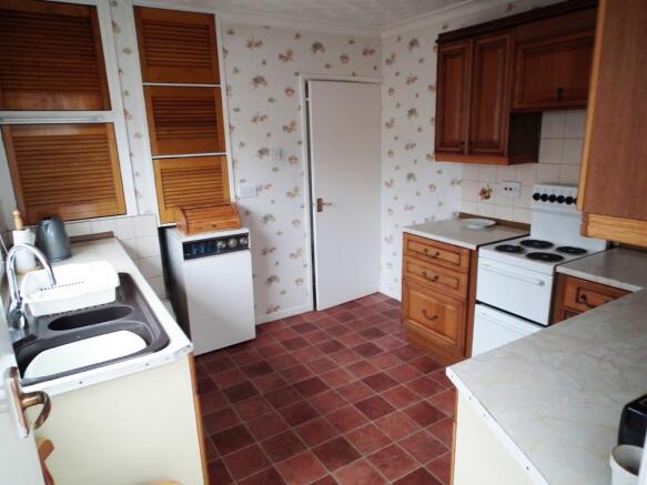 Kitchen Pic 2