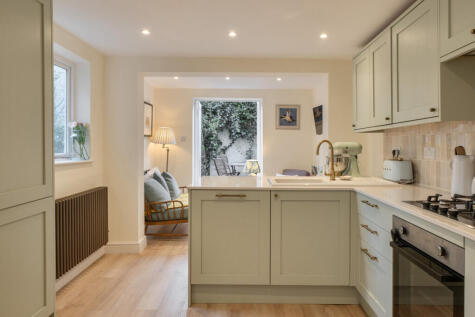 Parma Crescent, Battersea, SW11