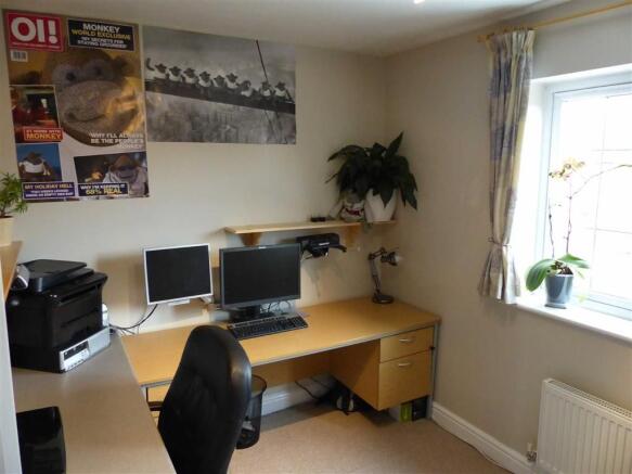 Photo 8