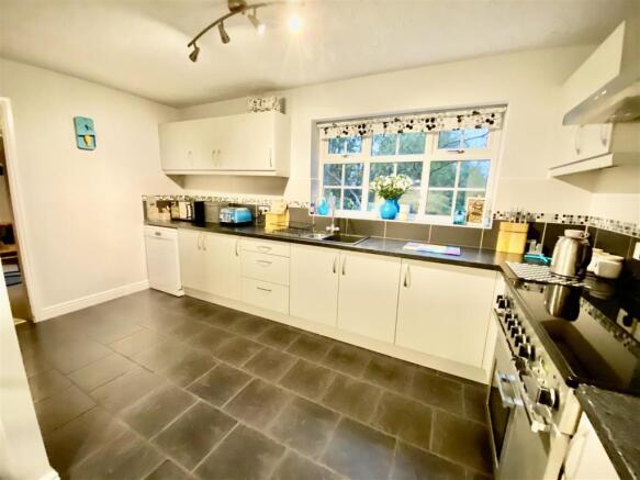 Breakfast Dining Kitchen