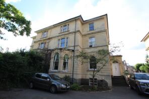 Top Floor Flat, 124, Redland Road, Redland, Bristol BS6 6XY