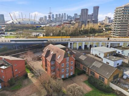 Victoria Dock Road, London, E16