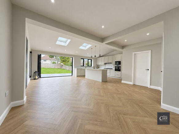 OPEN PLAN LIVING KITCHEN