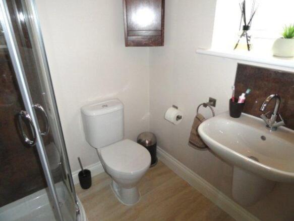 EN SUITE