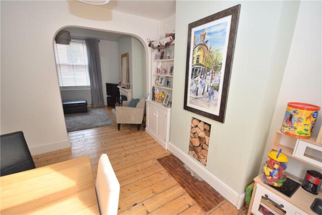 Dining room to Sitting room