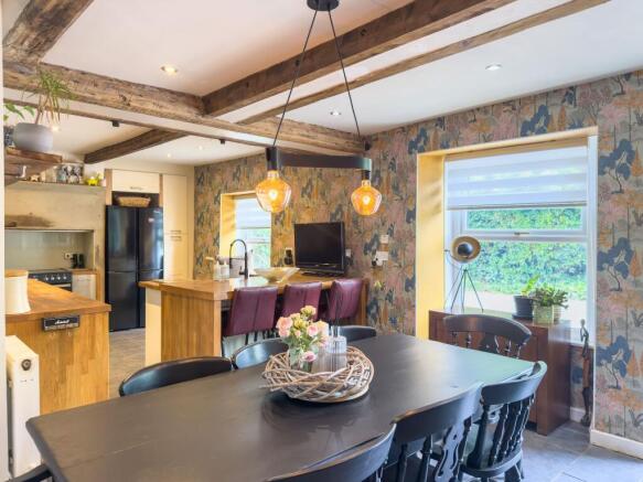 Dining kitchen
