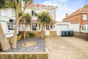 21, First Avenue, Lancing BN15 9QG