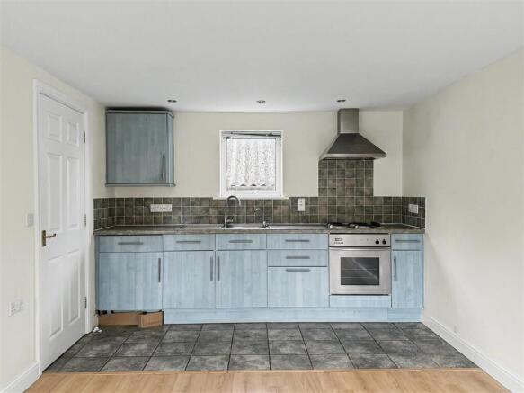 The Island, Midsomer Norton, Radstock photo 4