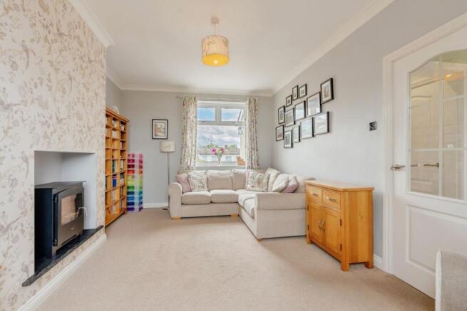 4 bed Semi-Detached for sale Image 7