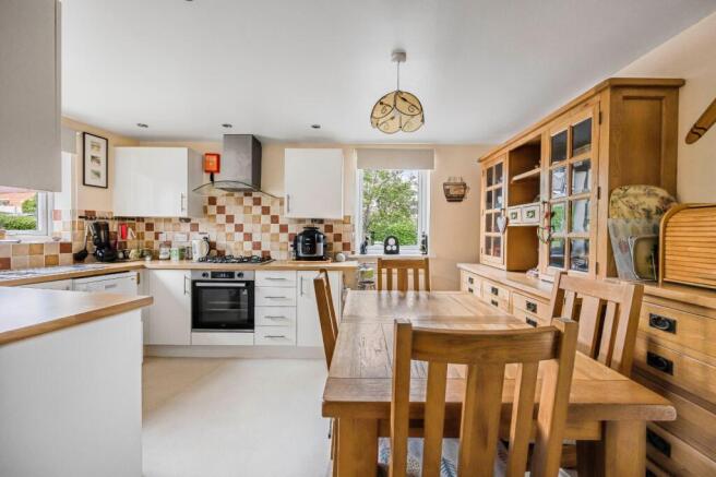 Kitchen/Dining