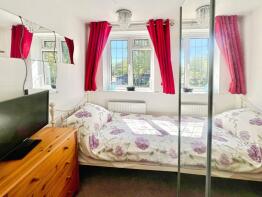 1, The Drive, Havant PO9 2BY