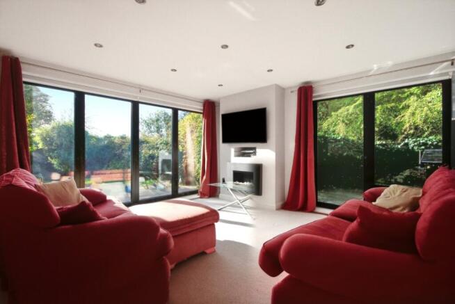 Orient Close, St. Albans, Hertfordshire, AL1 photo 4