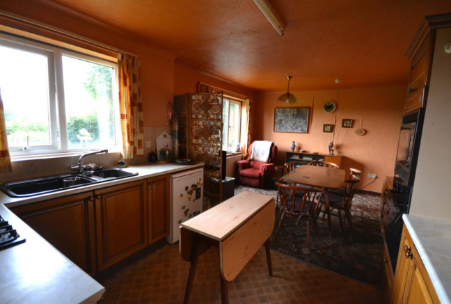 Kitchen/Dining Room