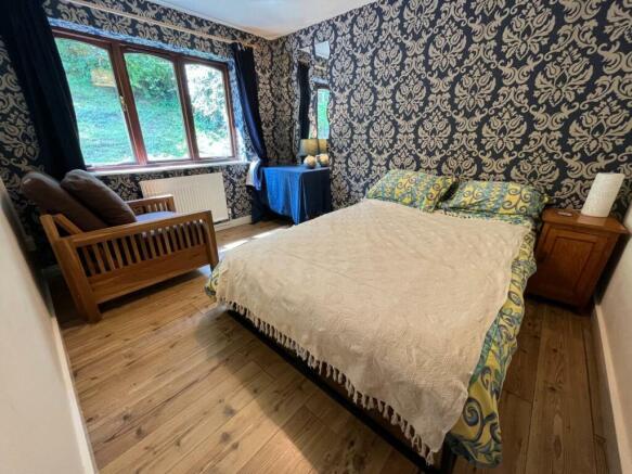 Bed 1- back bedroom.jpg