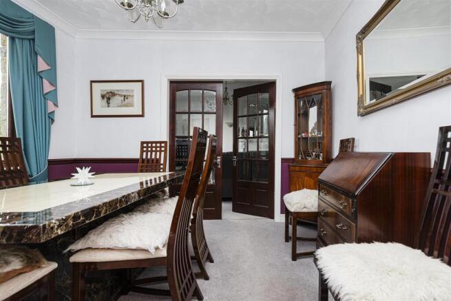 4 bed Detached for sale Image 11