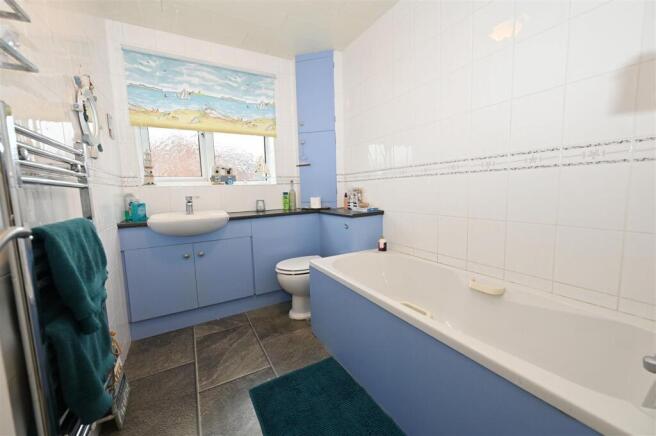 3 bed Detached for sale Image 6