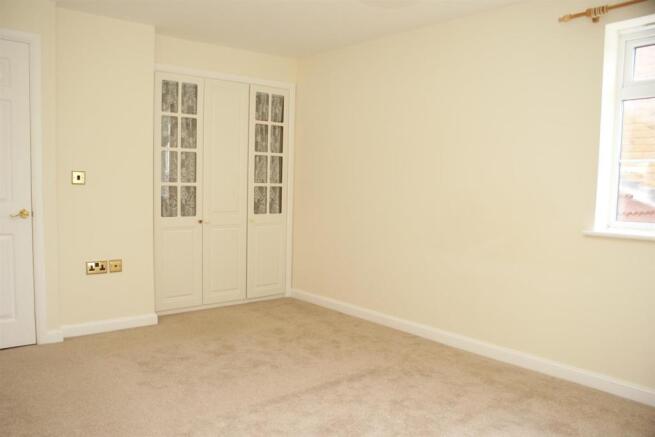 Bedroom 1.JPG