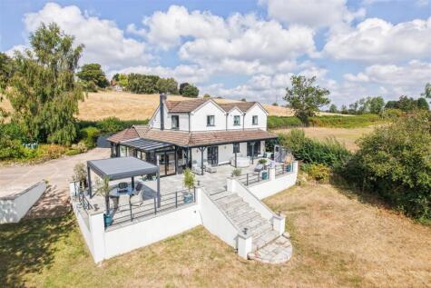 Trecefn, Peterston-Super-Ely, Vale Of Glamorgan, CF5 6EY