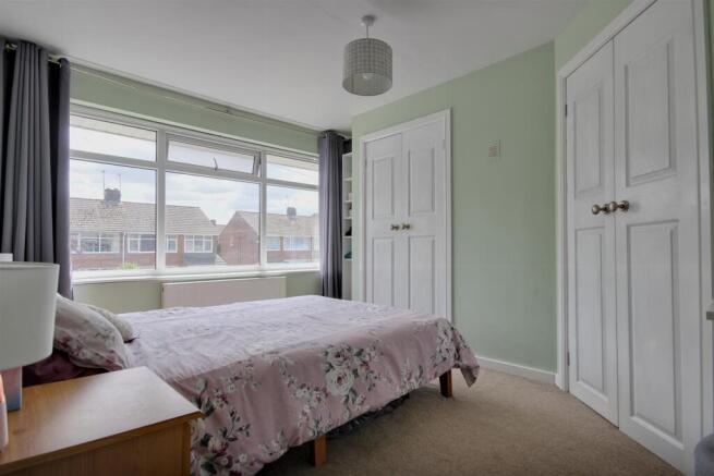 3 bed Semi-Detached for sale Image 6