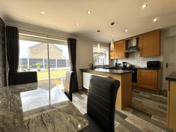 Kitchen/Dining Room