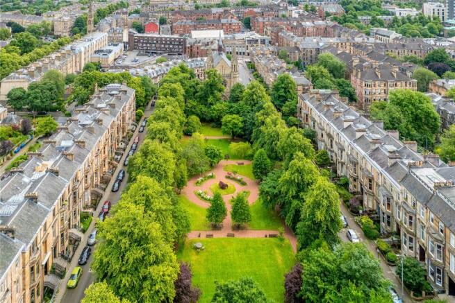 2-bed flat on Huntly Gardens, Dowanhill, Glasgow, £319,000