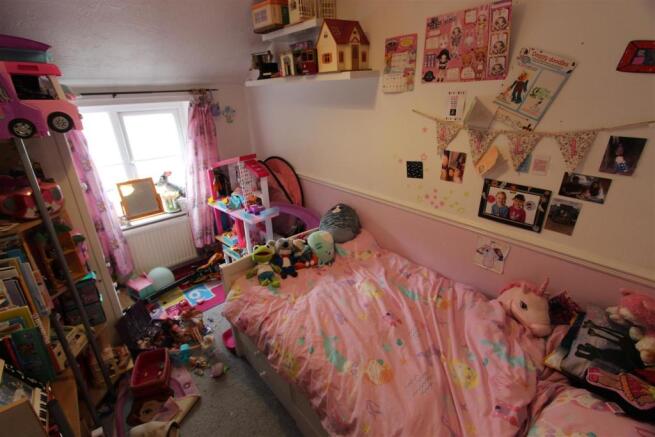 Bedroom 2.JPG