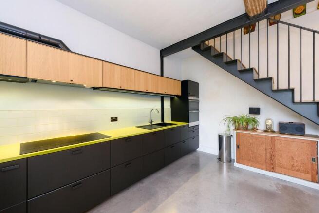 Kitchen dining room