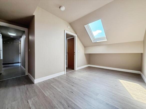 1 bed Apartment to rent Image 7