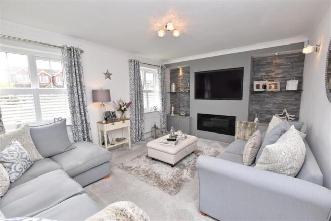 SITTING ROOM (FRONT)