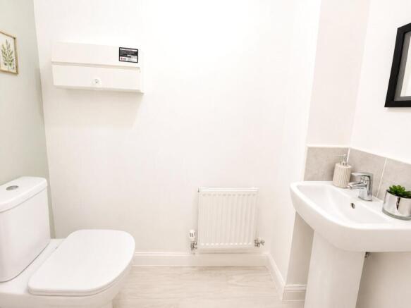 3 bed Semi-Detached for sale Image 8