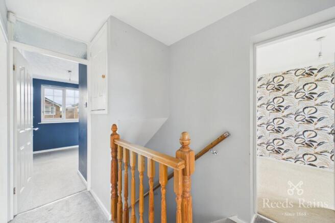 4 bed Detached for sale Image 9