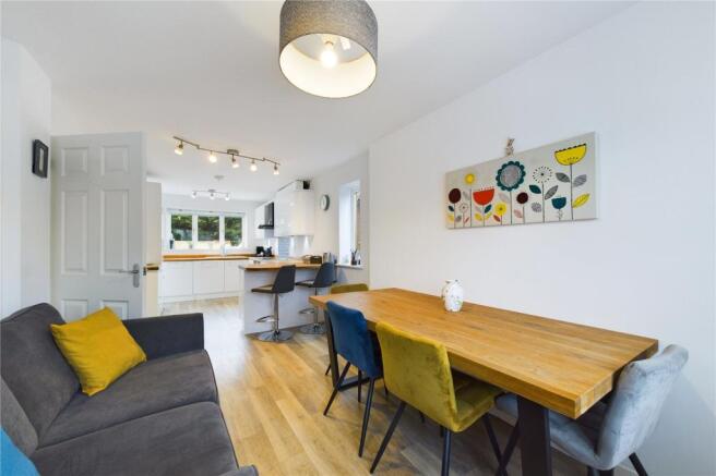 Diner To Kitchen