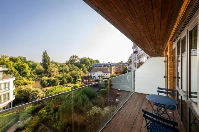 Quayside House-1.jpg