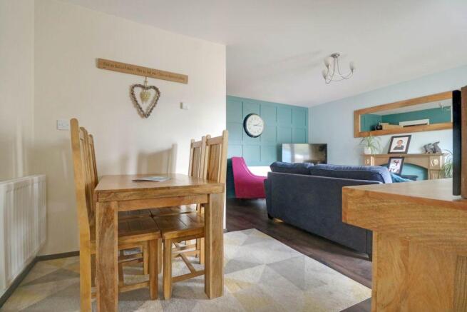 Living / Dining Area