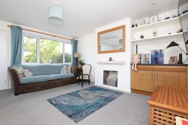 Living Room.JPG