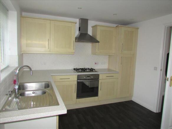 KITCHEN/BREAKFAST ROOM