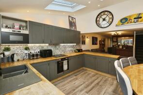 41, Shooters Hill Close, Southampton SO19 1FW