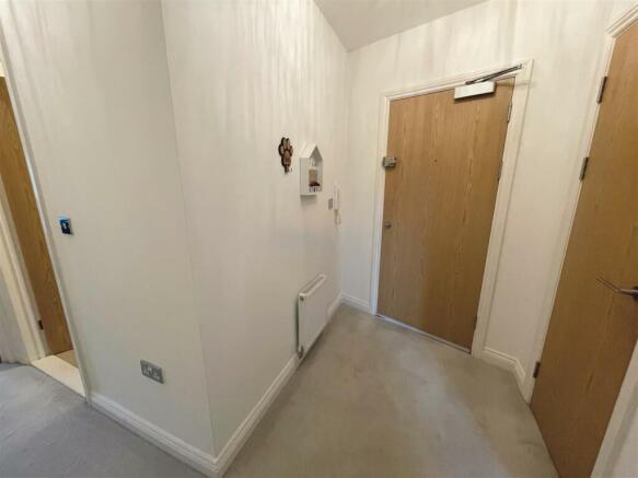 Spacious entrance hallway