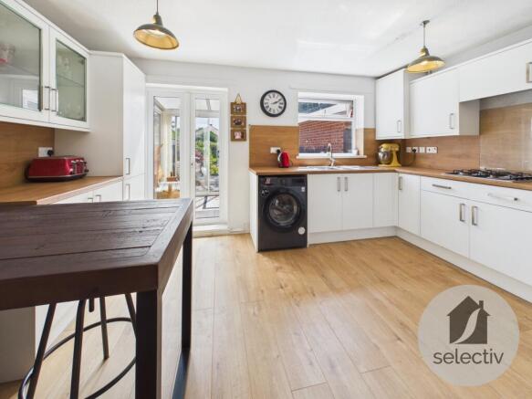 2 bed Semi-Detached for sale Image 5